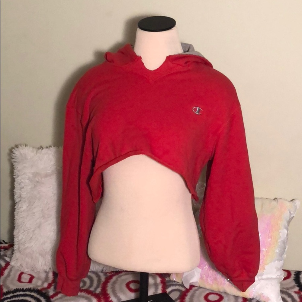 Cropped Raw Cut Champion Hoodie